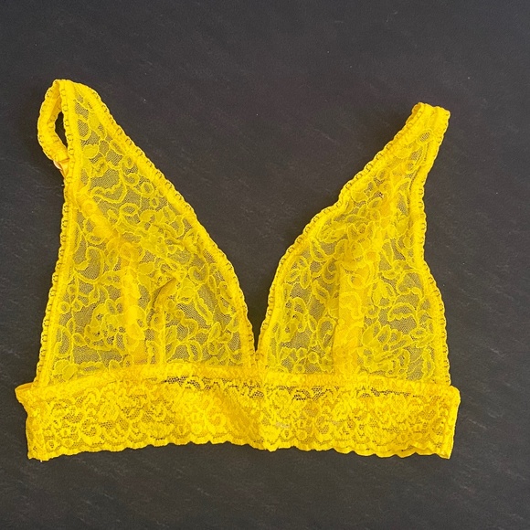 Victoria's Secret Other - NEW Victoria’s Secret * Yellow Lace Bralette Bra Small S